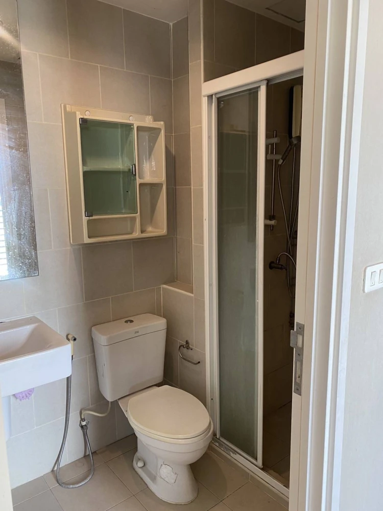 For sale: The BASE Chaengwattana, 19th floor, nice room, fully furnished, hurry and reserve your place now!