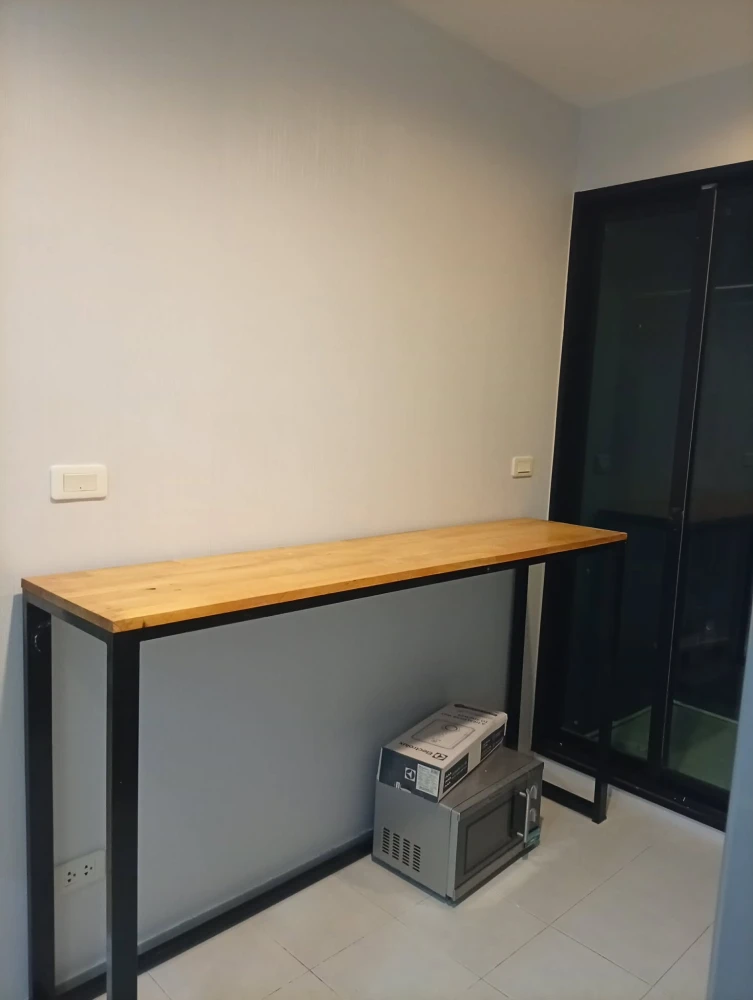 Selling The Base Rama 9-Ramkhamhaeng. 2.5 meter high ceilings create a spacious and comfortable living environment. Don't miss out!
