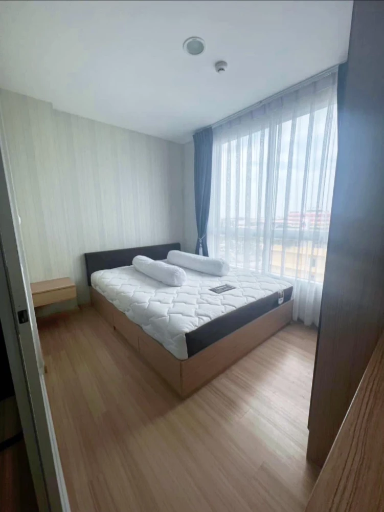 Selling The Bella Condo Rama 2, 1 bedroom, 1 bathroom. Comes with high-quality built-in furniture. Convenient location. Book now!