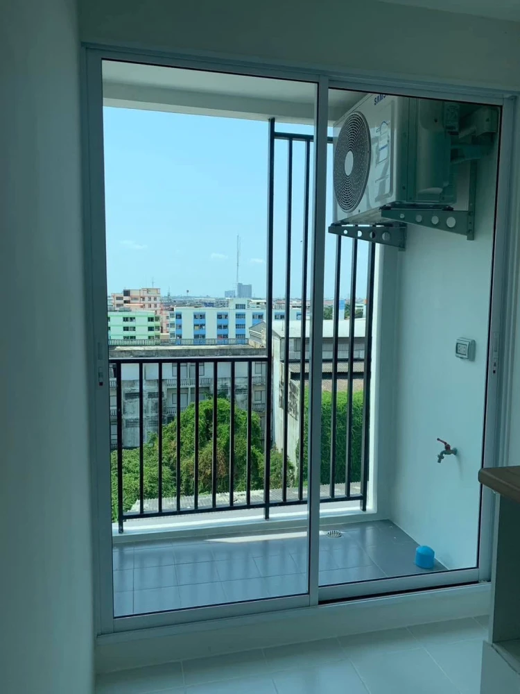 Selling The Bella Condo Rama 2, 1 bedroom, 1 bathroom. Comes with high-quality built-in furniture. Convenient location. Book now!