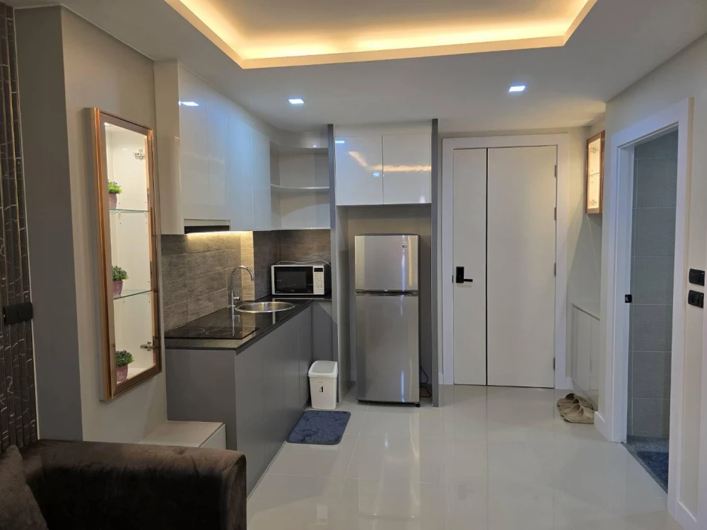 For sale: The Blue Residence, a lovely room, decorated in a simple, luxurious and expensive style, comes with complete furniture. Don't miss out.