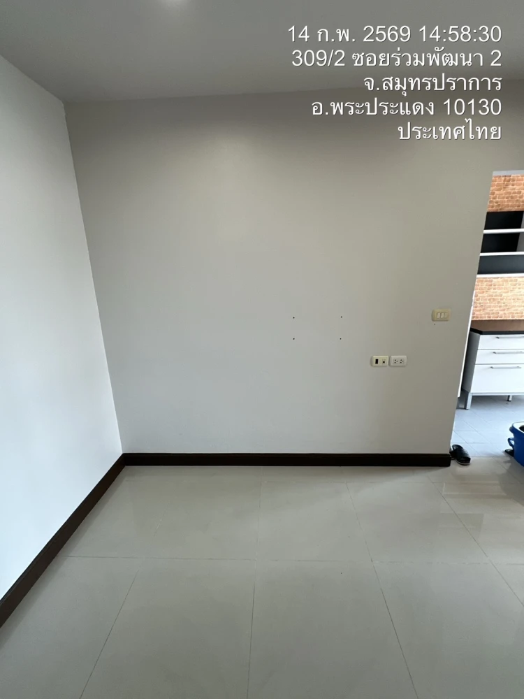 For sale: The Cache Rama 3 – Samrong, 1 bedroom, 1 bathroom, fully furnished, with beautiful wallpaper. Reserve now.