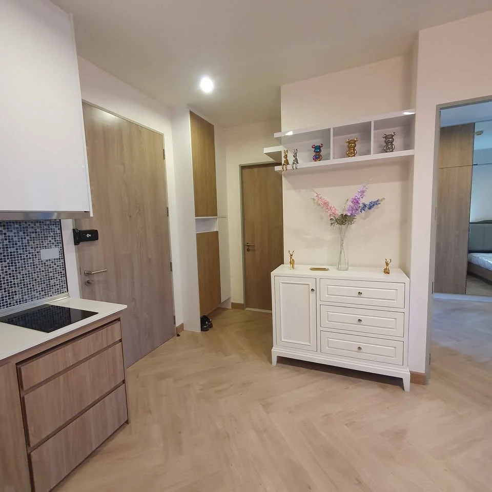 For sale: The Capital Ratchaprarop-Vibha, corner room, 14th floor, quiet, bedroom wall not connected to other rooms, beautiful view, built-in furnitur