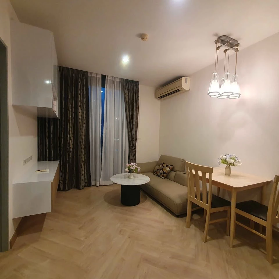 For sale: The Capital Ratchaprarop-Vibha, corner room, 14th floor, quiet, bedroom wall not connected to other rooms, beautiful view, built-in furnitur