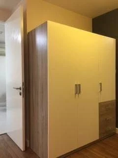 Selling The Clover Thonglor condo. Resort-like atmosphere, spacious and comfortable rooms, fully furnished with functional features. Don't miss out!