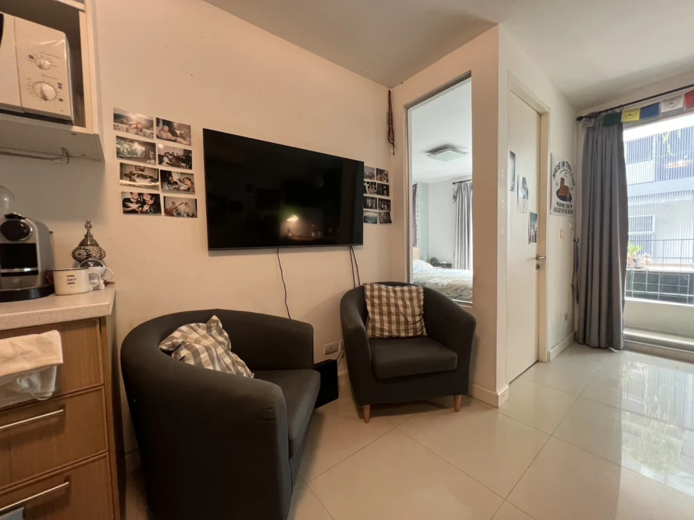 The Clover Thonglor for sale, fully furnished + appliances, ready to move in.