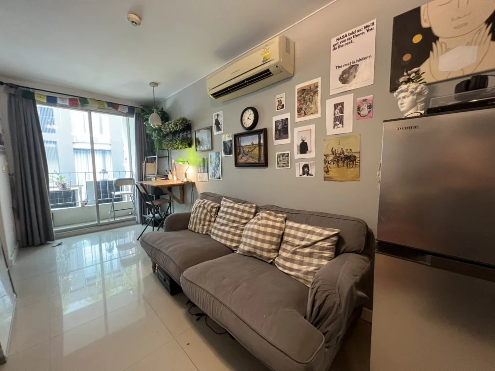 The Clover Thonglor for sale, fully furnished + appliances, ready to move in.