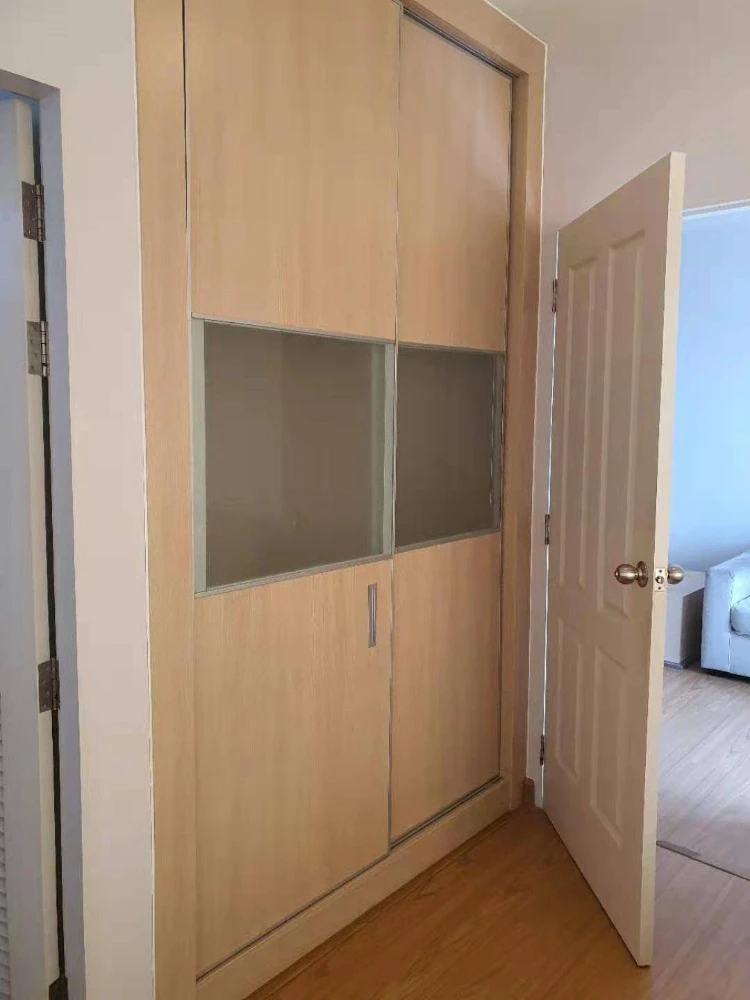 Selling The Complete Narathiwas 2-bedroom unit. Spacious, bright, and airy. Buy now, don't wait!