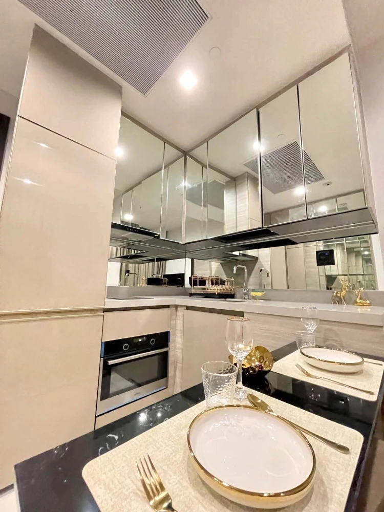 For sale: Unit at The Crest Park Residences with a garden view. Beautifully decorated and fully equipped with appliances—move-in ready!