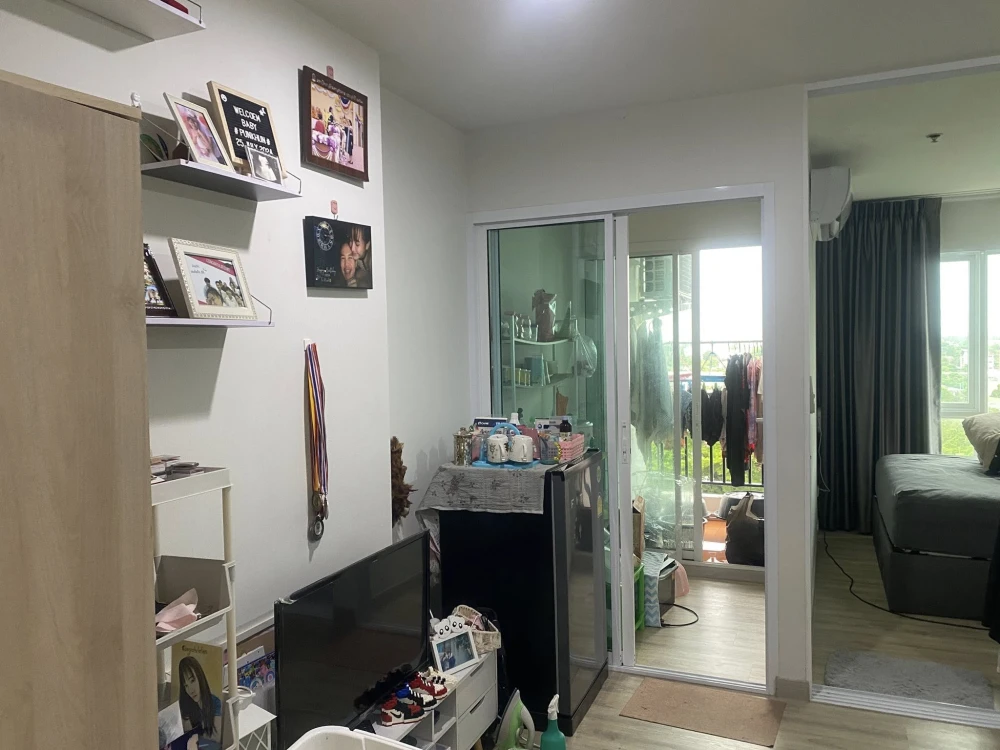 For sale: The Crystal Bliss @ Rattanathibet, empty room, good price, interested in owning one, hurry and reserve now.