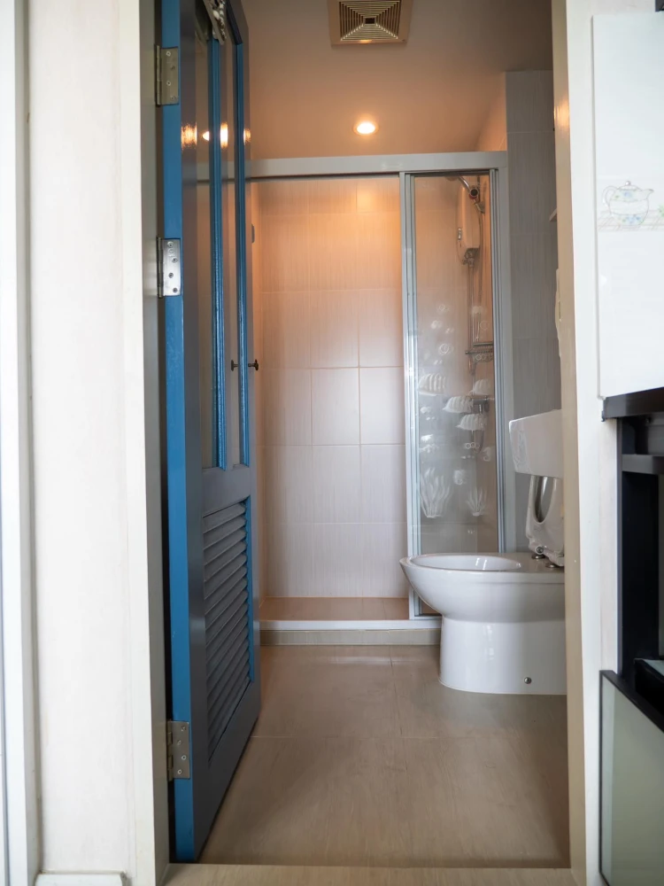For sale: The Cube Plus Chaengwattana, 7th floor, fully furnished and equipped with appliances. Reserve now, hurry!