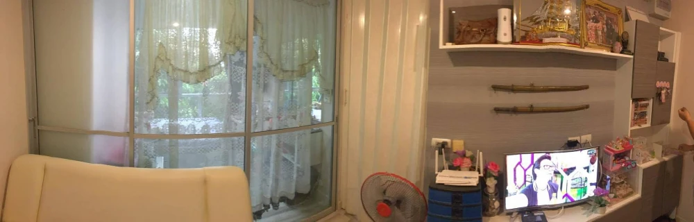 Selling The Cube Ramkhamhaeng. The rooms are partitioned into separate areas and fully furnished. Don't miss out!