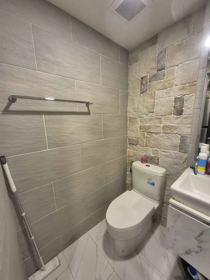 For sale: The Cube South Chaengwattana 15/1, spacious room, lots of usable space, comes with complete furniture, don't miss out.