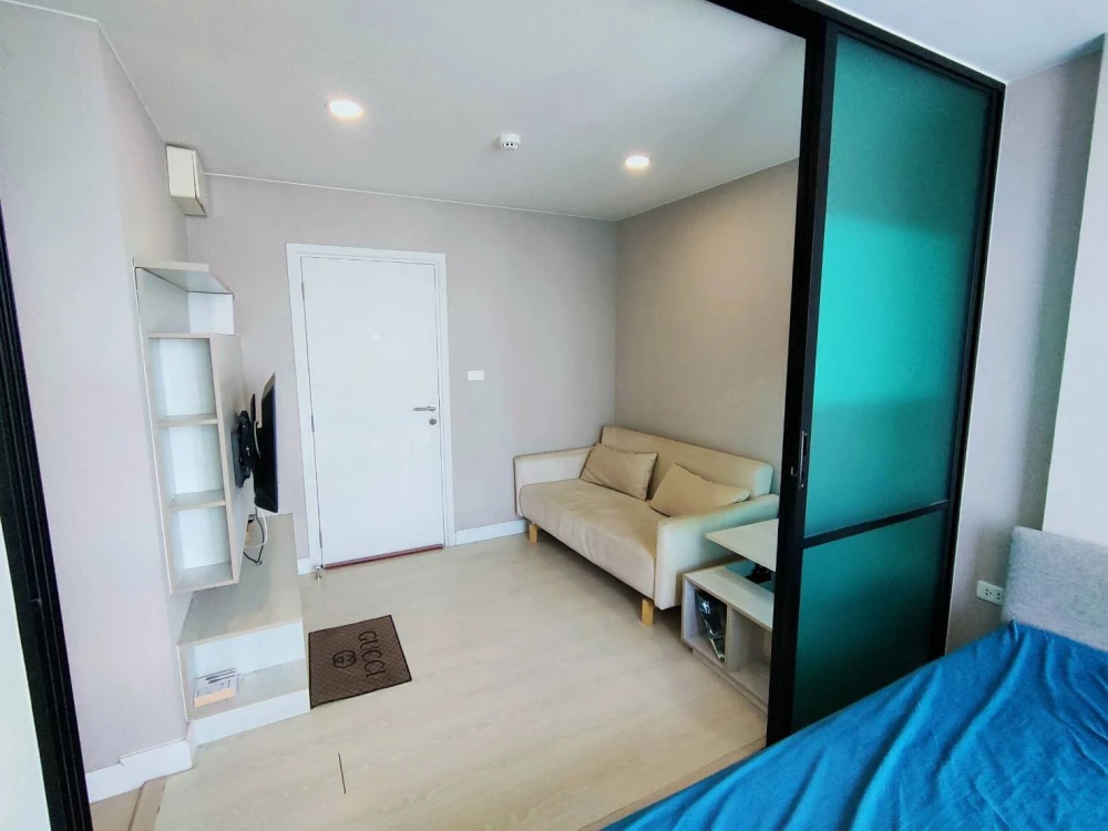 For sale: The Cube Station Ramintra 109, 4th floor, nice room, fully furnished, reserve now.