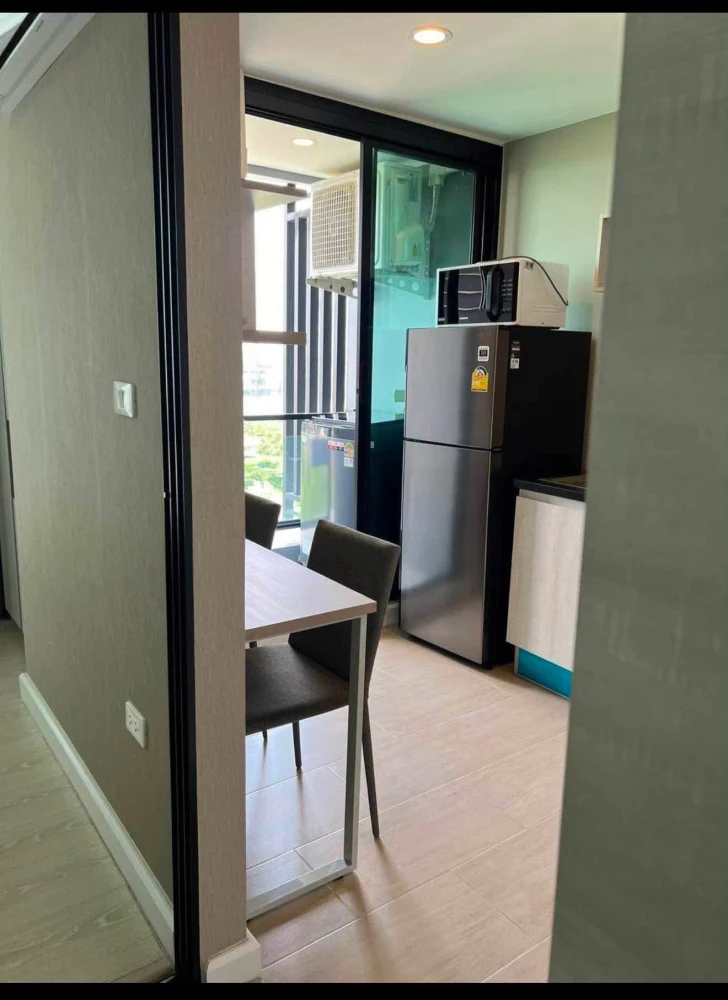 Selling a unit at The Cube Station Ramintra 109, 7th floor, fully furnished with high-quality built-in furniture. Don't miss this opportunity!