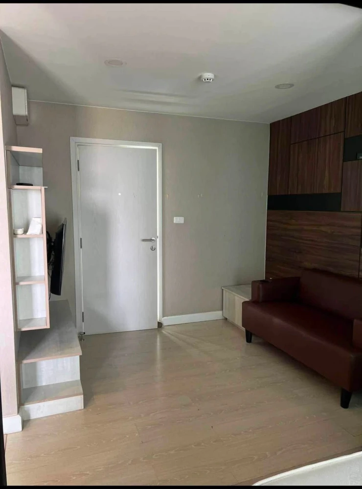 Selling a unit at The Cube Station Ramintra 109, 7th floor, fully furnished with high-quality built-in furniture. Don't miss this opportunity!