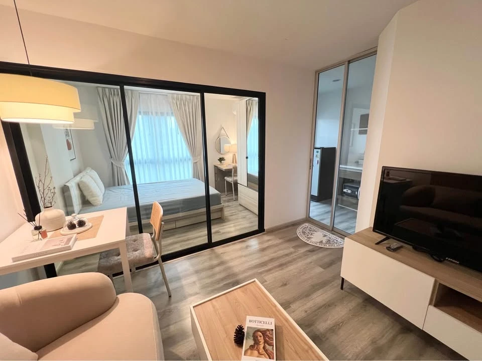 For sale: The Excel Bearing Lasalle, 11 rooms, ready to move in, fully furnished + complete electrical appliances, reserve now.