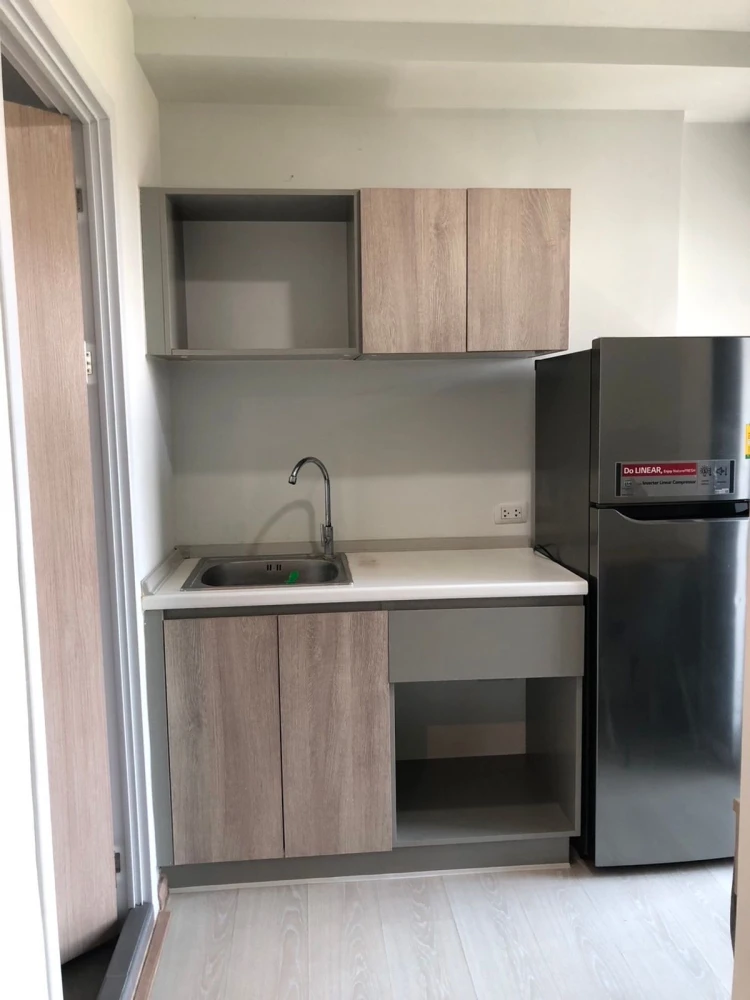 For sale: The Excel Groove Lasalle 52, 5th floor, partitioned room, fully furnished, nice to live in, reserve now, don't miss out!
