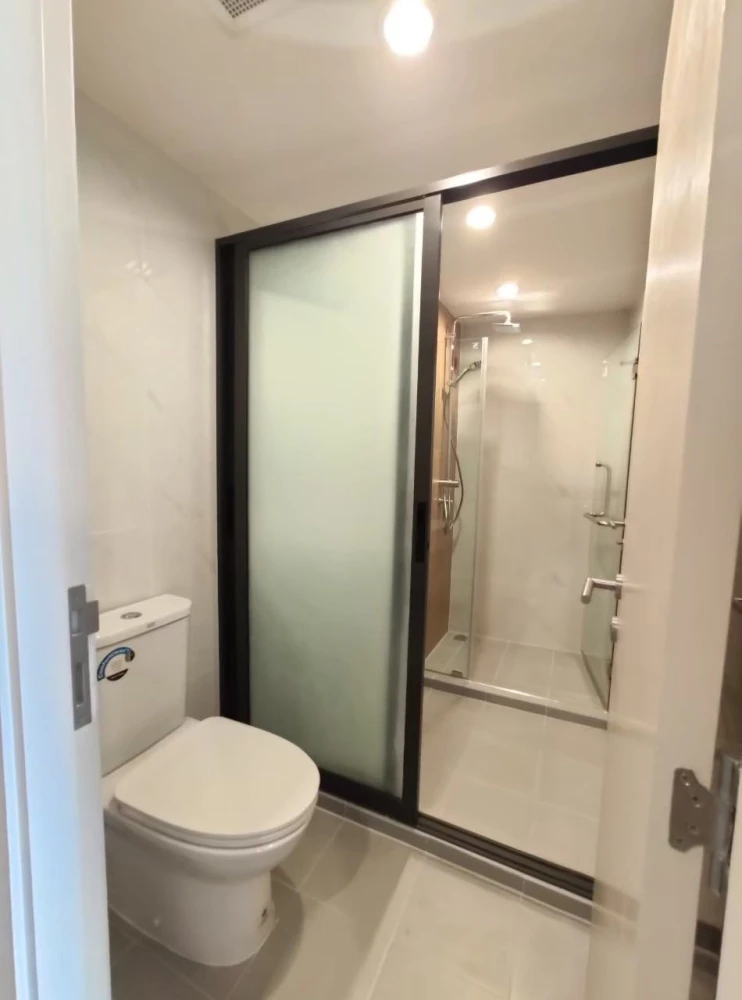 Selling The Excel Hideaway Sukhumvit 50, 1 bedroom, 1 bathroom, 3rd floor, fully furnished. Don't miss out!