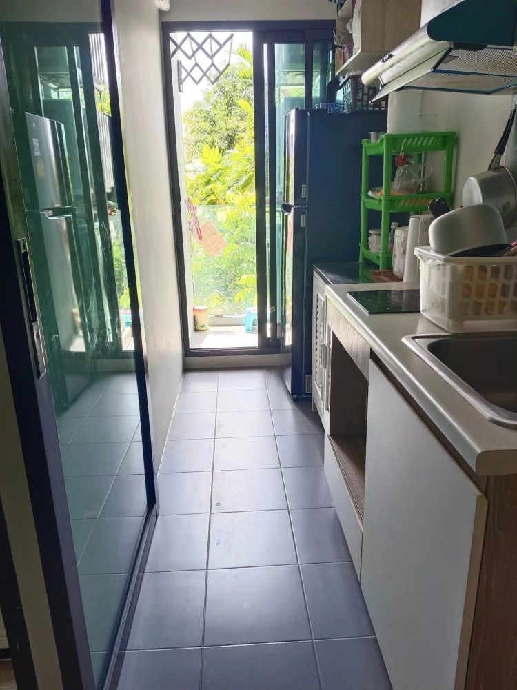 For sale: The Excel Hideaway Sukhumvit 71, Building B, 3rd floor, fully furnished, ready to move in