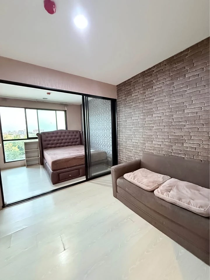 Selling The Excel Khu Khot condo. Nice unit, fully furnished with appliances. Book now!