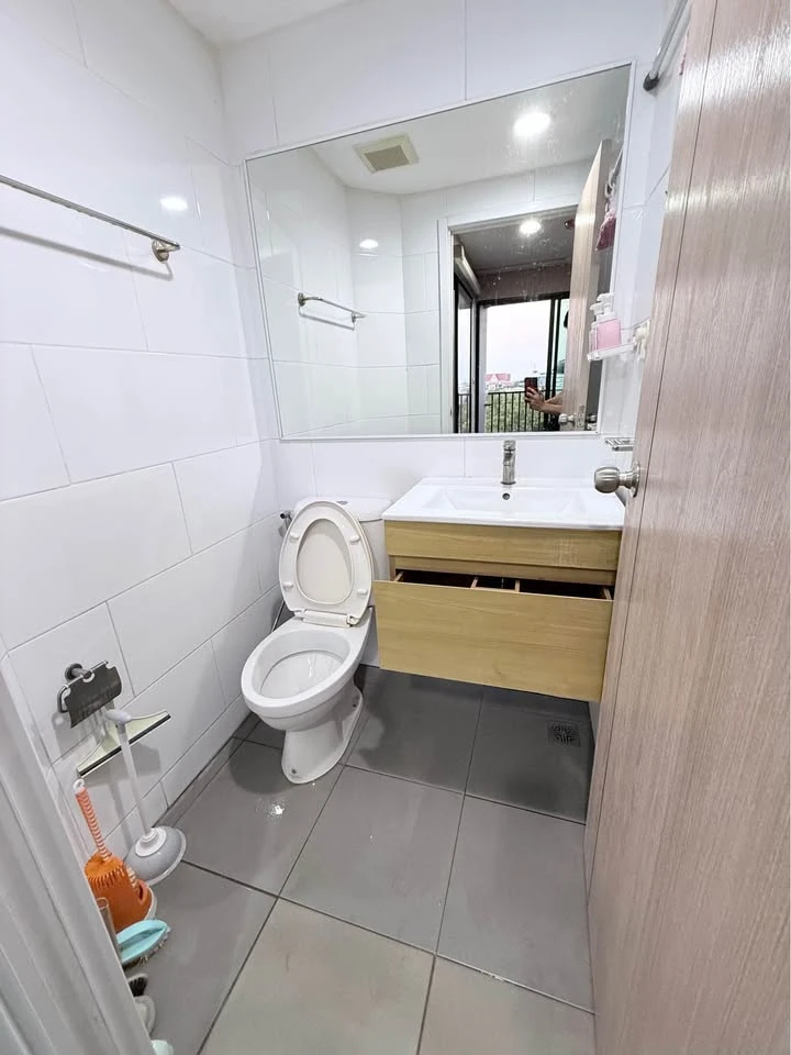 Selling The Excel Khu Khot condo. Nice unit, fully furnished with appliances. Book now!