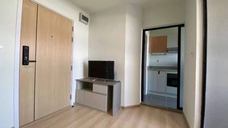 Selling The Excel Khu Khot condo. Ready to move in, fully furnished. Just bring your personal belongings and you can occupy it!