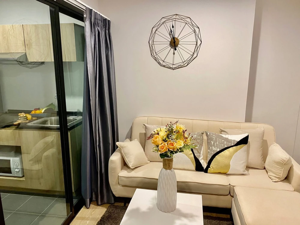 For sale: The Excel Ratchada 18, corner unit with privacy, decorated in a neutral tone, garden view, not hot, fully furnished, reserve now!