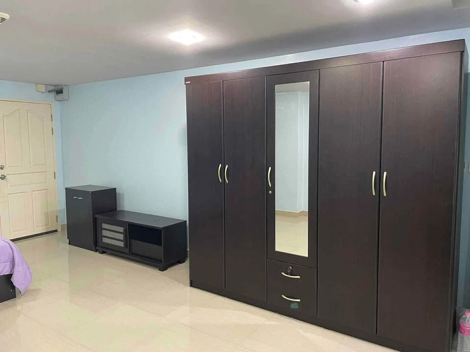 For sale: The Great Condo Petchkasem 48, a nice room, good location, comes with complete facilities. Reserve now!
