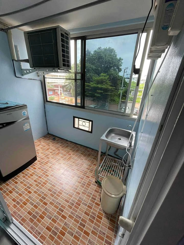 For sale: The Great Condo Petchkasem 48, a nice room, good location, comes with complete facilities. Reserve now!
