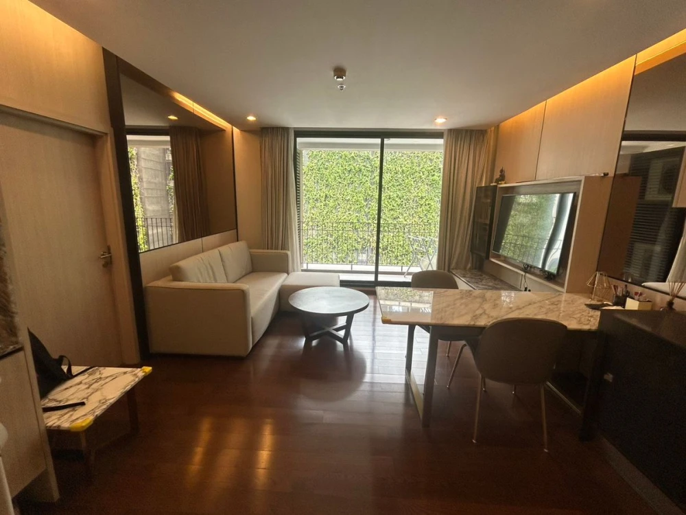 Selling The Hudson Sathorn, 7th floor, 6 fully furnished units. Ready to move in! Book now, don't miss out!