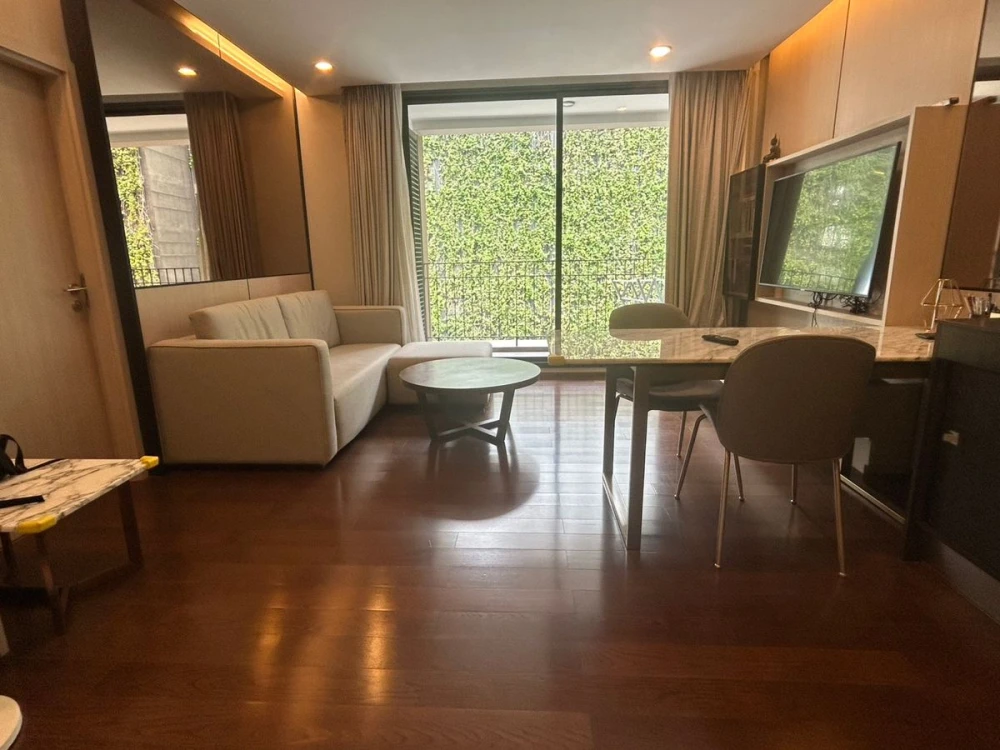 Selling The Hudson Sathorn, 7th floor, 6 fully furnished units. Ready to move in! Book now, don't miss out!