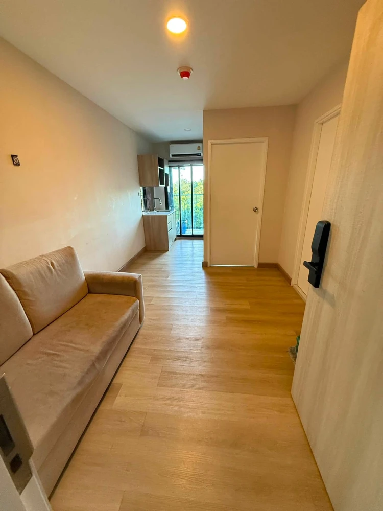 Selling The Indeed Condo Amata, 4th floor unit. Fully furnished, ready to move in!