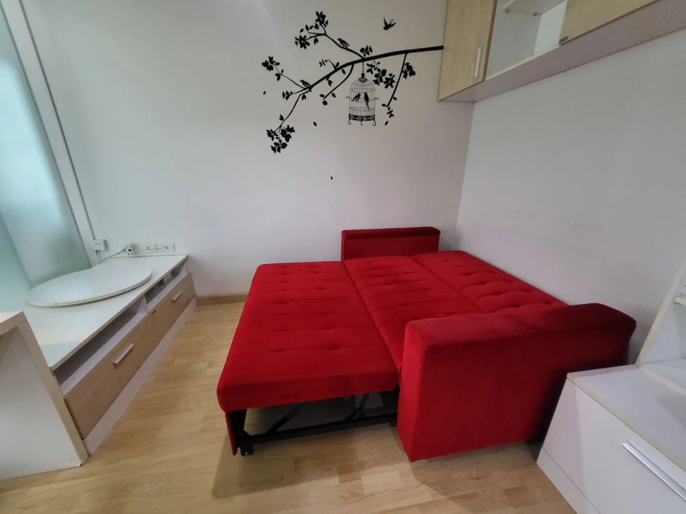 For sale: The IRIS Rama 9-Srinakarin, 6th floor, garden view, fully furnished. Book now—act fast!