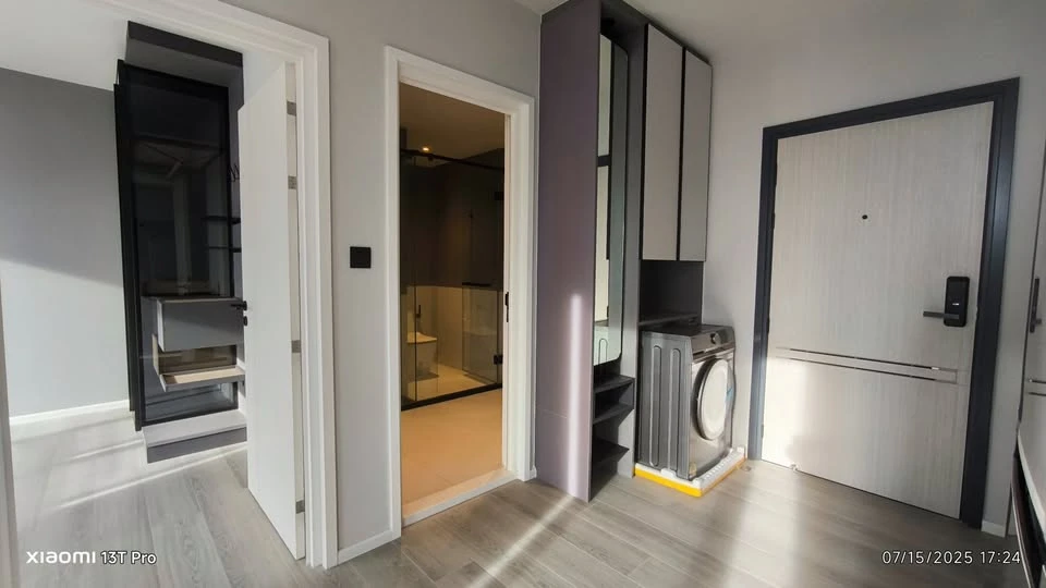 For sale: The Key Rama 3, corner unit with high privacy, full view of the river and Rama 3 Bridge. Reserve now!