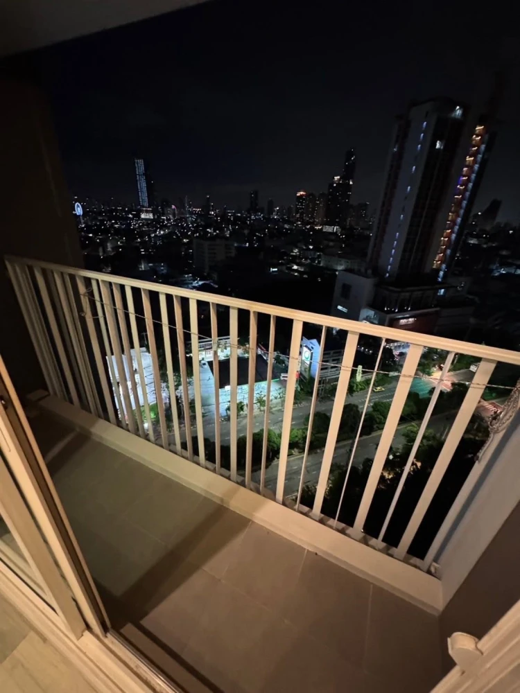 Selling/rent The Key Sathorn – Charoenrat. Large units with well-designed layouts, unobstructed views, good ventilation, and privacy. Book now!