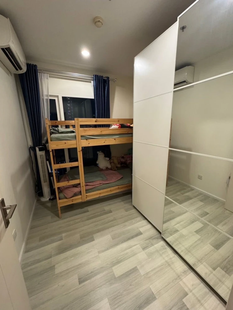 Selling/rent The Key Sathorn – Charoenrat. Large units with well-designed layouts, unobstructed views, good ventilation, and privacy. Book now!