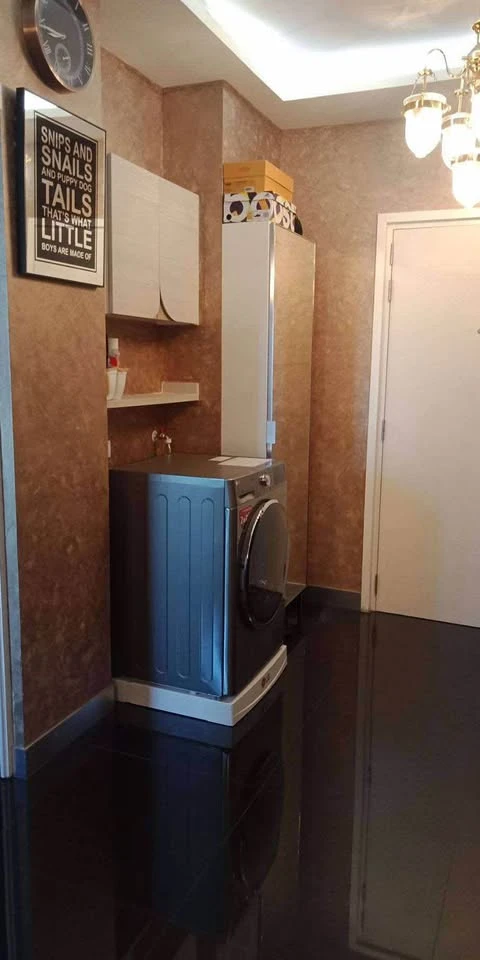 For sale: The Key Sathorn Ratchapruek, beautifully decorated with built-ins, granite flooring throughout the room, dim light headboard, very attractiv
