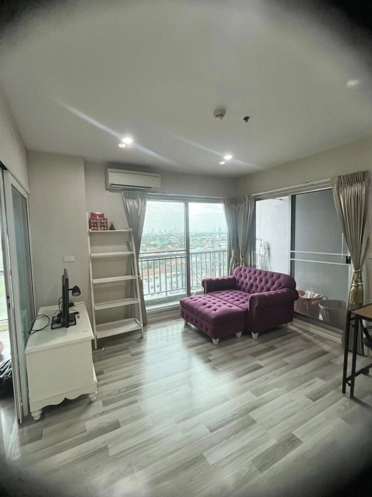 For sale: THE KEY Chaengwattana, corner unit, next to the fire exit, good breeze, good ventilation, no tall buildings blocking the view. Reserve now!