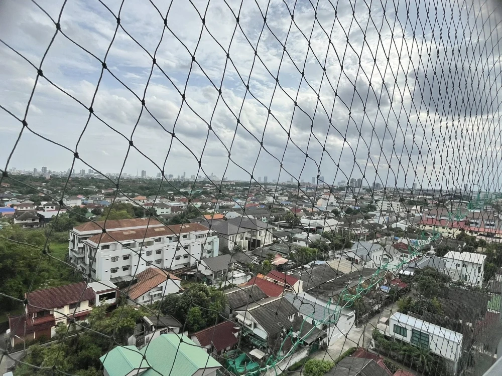 For sale: THE KEY Chaengwattana, corner unit, next to the fire exit, good breeze, good ventilation, no tall buildings blocking the view. Reserve now!