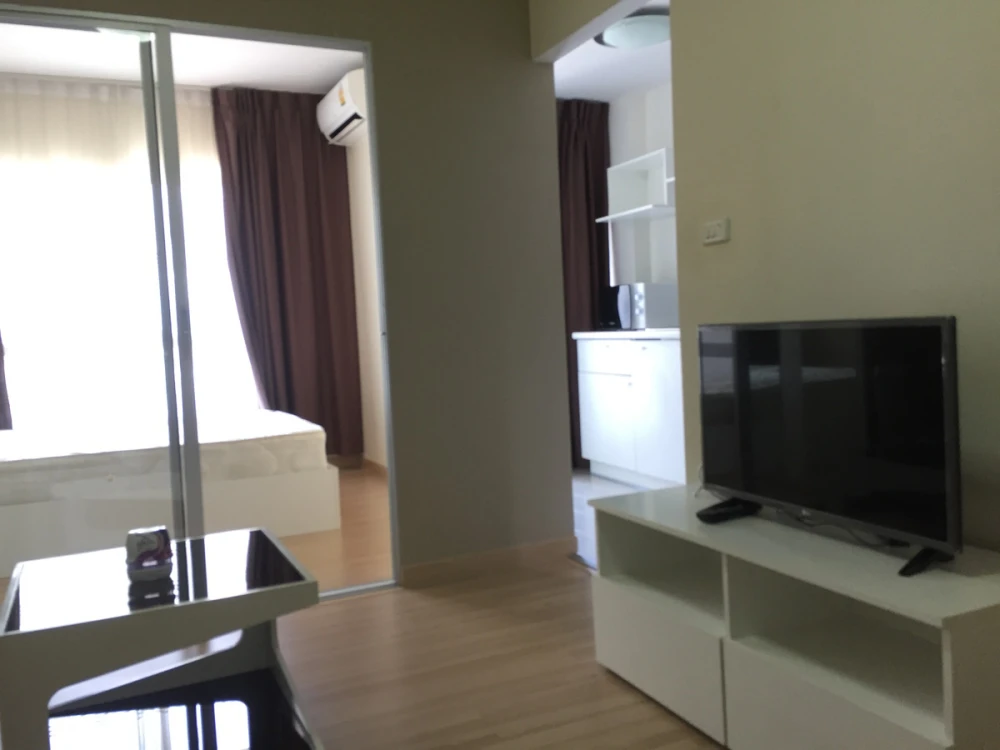 Selling The Kith Lumlukka Klong 2, 5th floor, fully furnished unit. Ready to move in! Book now, don't miss out!