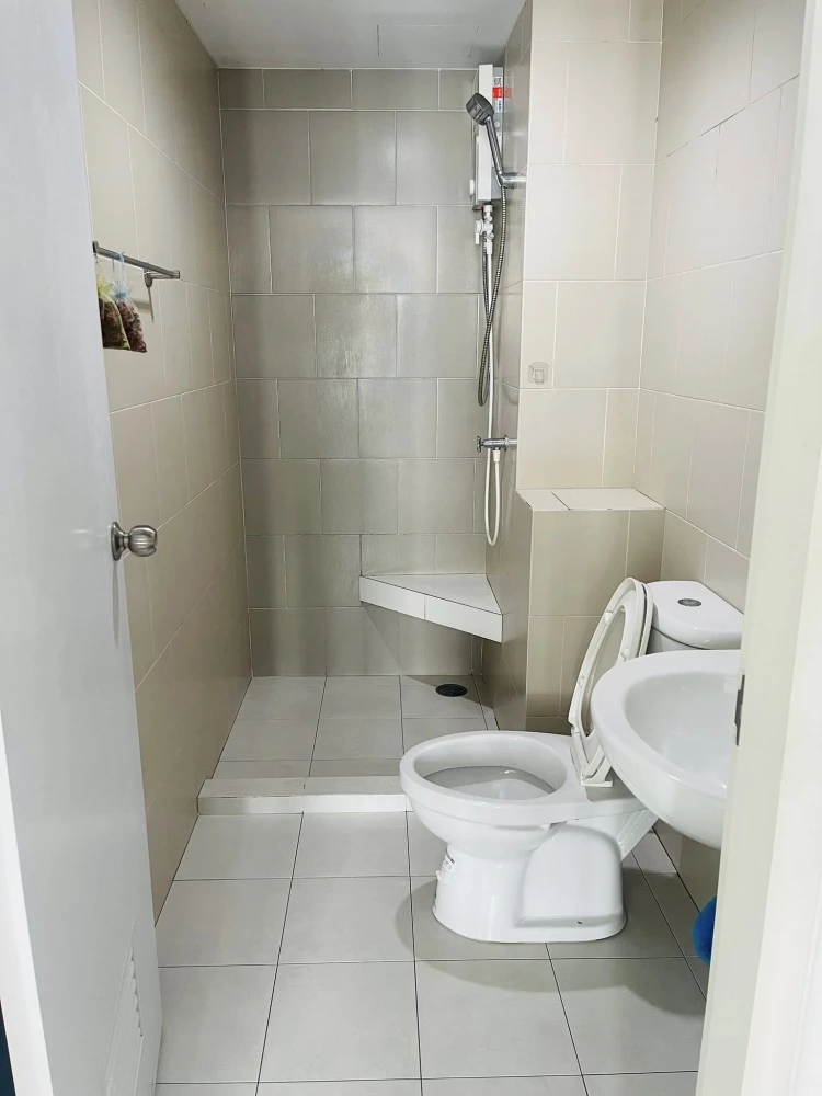 For sale: The Kith Plus Phahonyothin Khukot, 1 bedroom, 1 bathroom, 5th floor, fully furnished, reserve now!