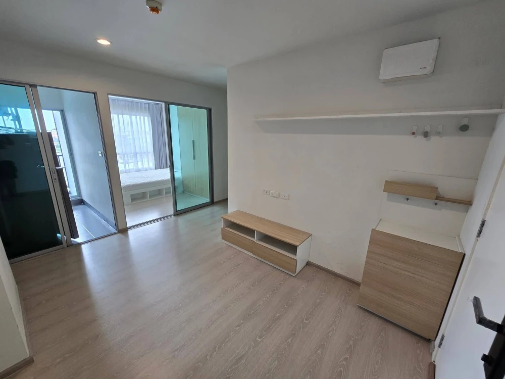 Selling The Kith Plus Phahonyothin Khukot, 1 bedroom, 1 bathroom. Fully furnished. Don't miss out!