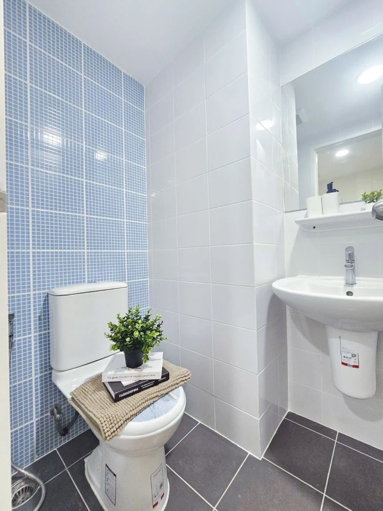 For sale: The Kith Plus Nawamin, beautiful room decorated in clean white tones, fully furnished, all here in one place, book now before you miss out!!