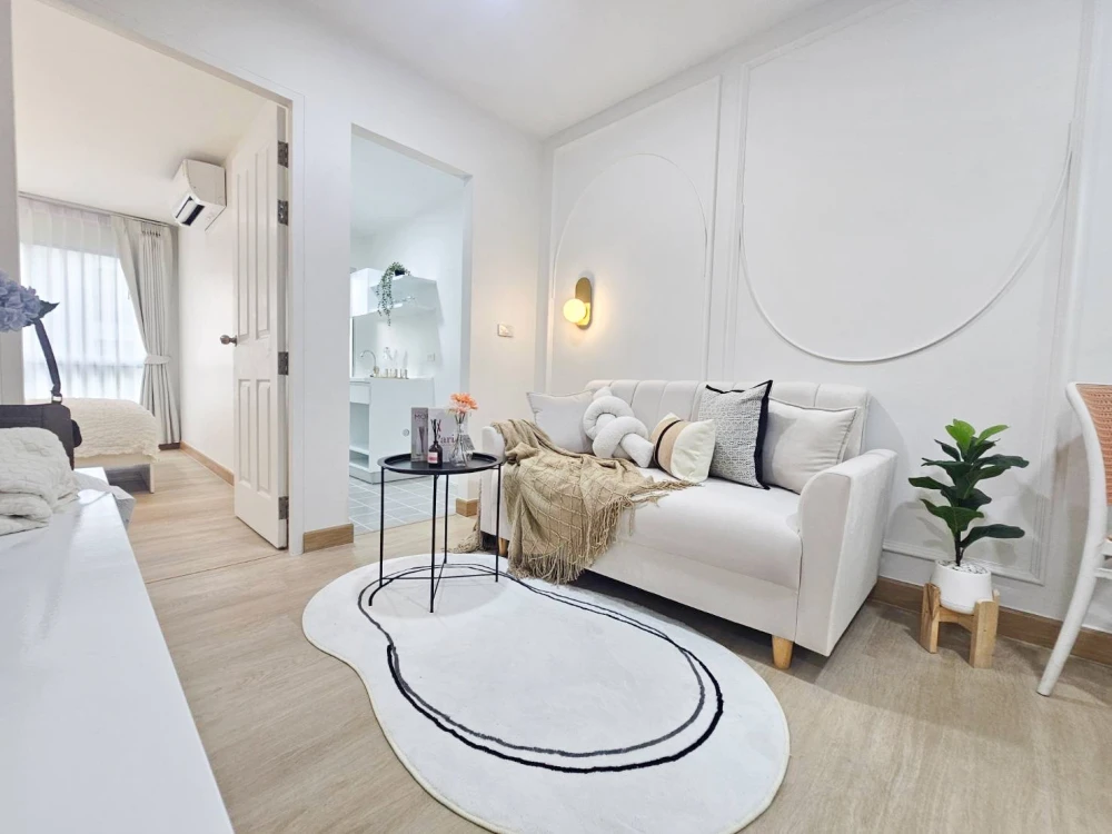 For sale: The Kith Plus Nawamin, beautiful room decorated in clean white tones, fully furnished, all here in one place, book now before you miss out!!