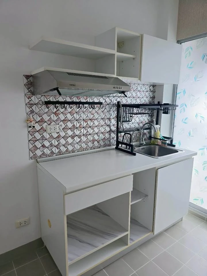 For sale: The Kith Tiwanon, 6th floor, corner room, 2 bedrooms, 2 balconies, complete amenities, reserve now.