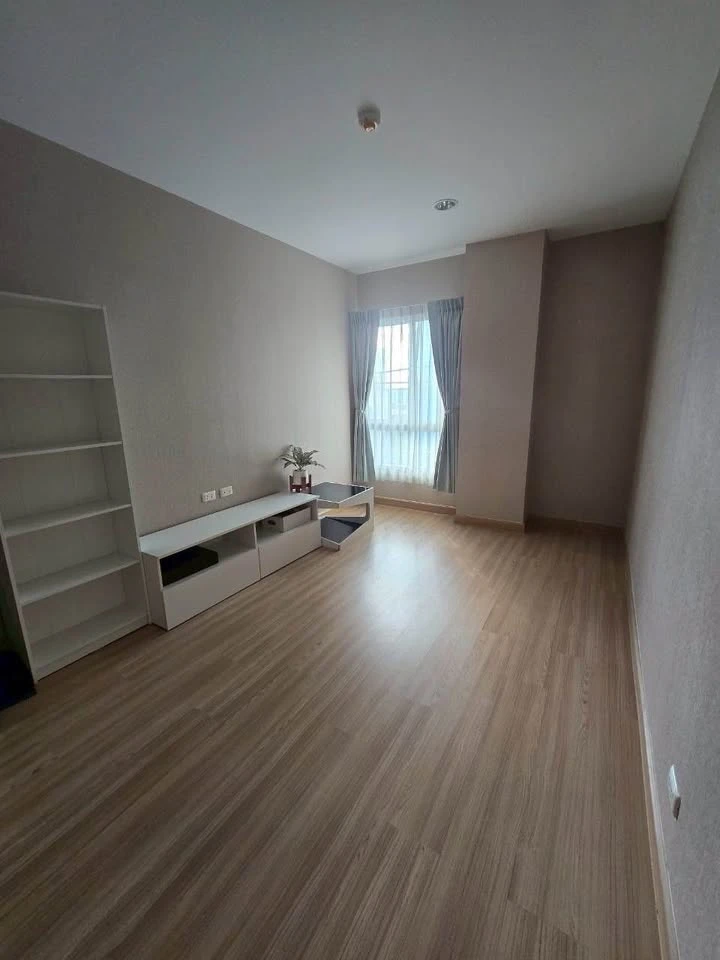 For sale: The Kith Tiwanon, 6th floor, corner room, 2 bedrooms, 2 balconies, complete amenities, reserve now.