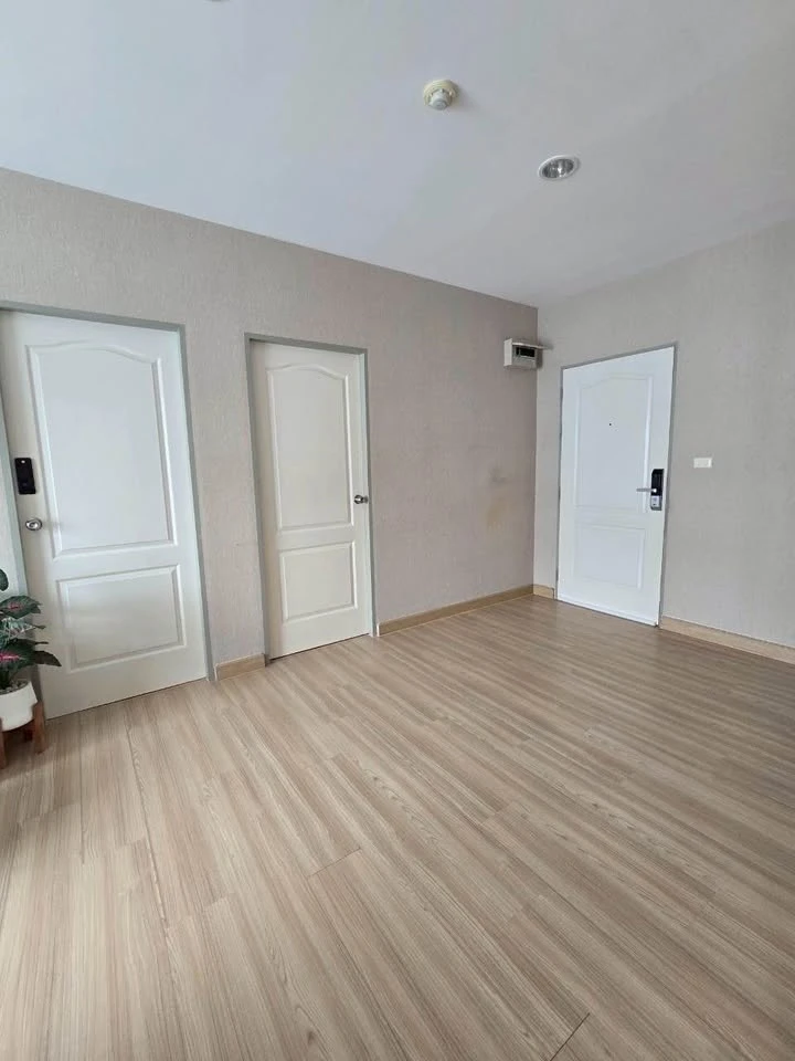 For sale: The Kith Tiwanon, 6th floor, corner room, 2 bedrooms, 2 balconies, complete amenities, reserve now.