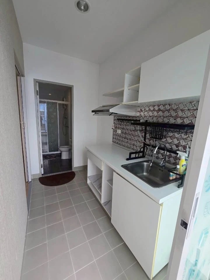 For sale: The Kith Tiwanon, 6th floor, corner room, 2 bedrooms, 2 balconies, complete amenities, reserve now.