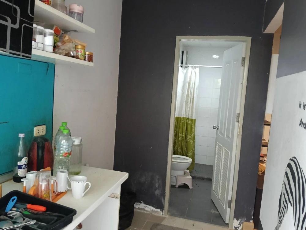 Selling 1 bedroom, 1 bathroom unit at The Kith Tiwanon. Fully furnished with complete amenities. Book now!